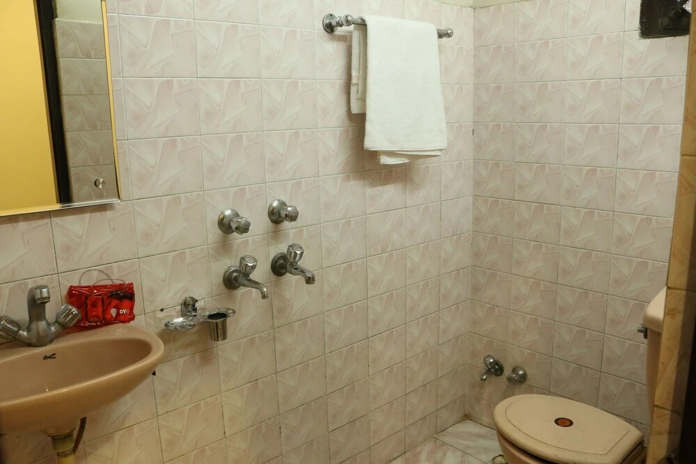 Hotel O Surya