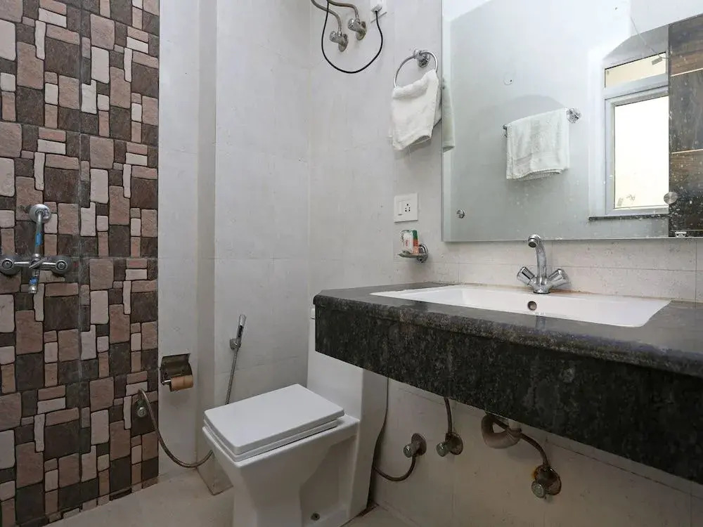 OYO 6812 Aruma Residency