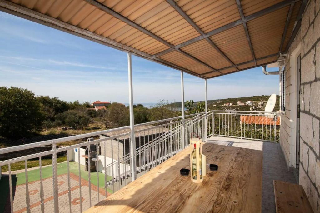 Villa Vinko - With Four Rooms - H