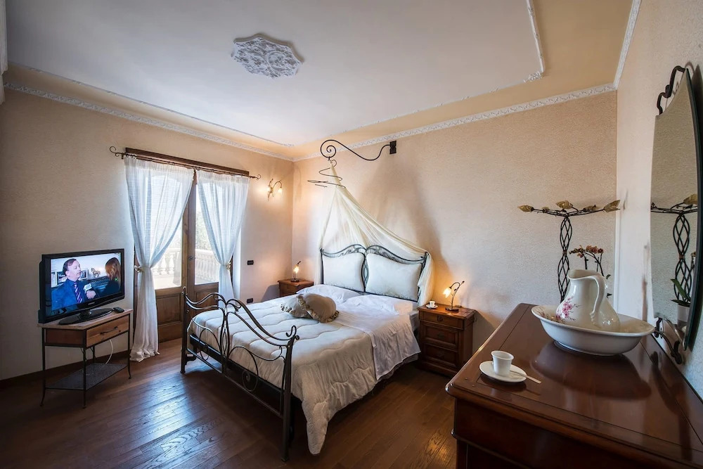 Villa Pandora