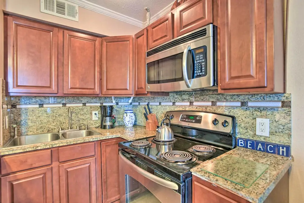 Oceanfront Corpus Christi Condo w/ Pool!