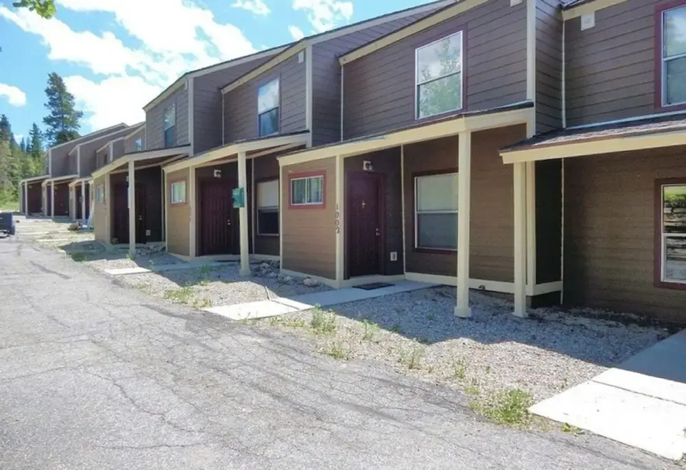 Rockridge 2BR Townhouses
