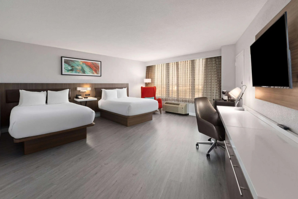 Wyndham Garden Norfolk Downtown