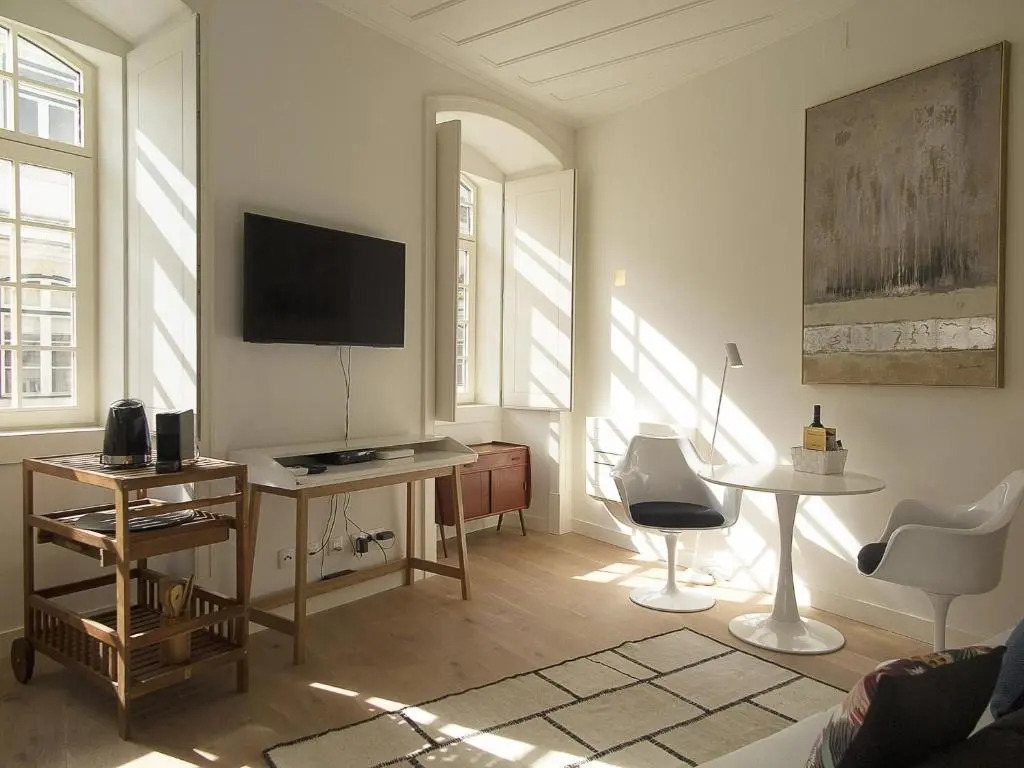 Chiado bright modern apt with ac elevator