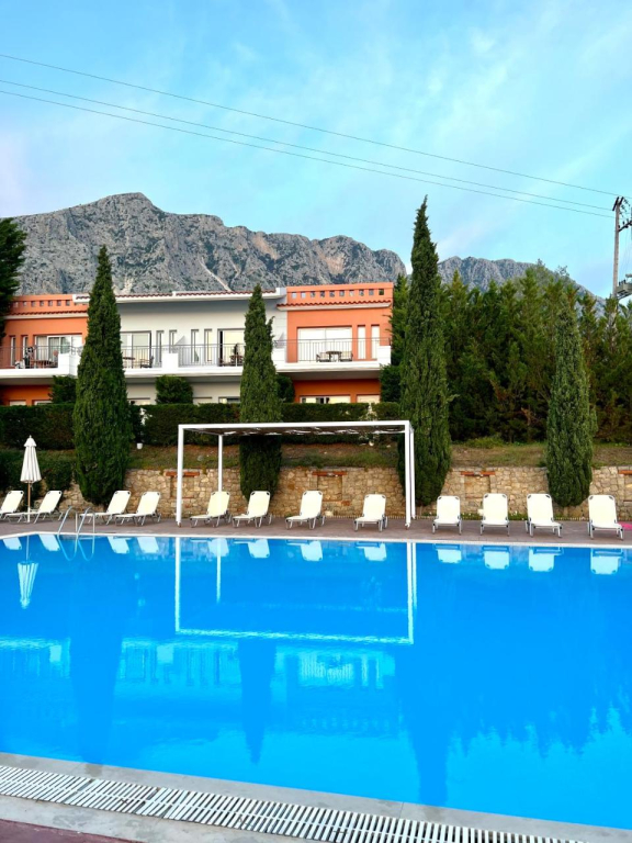 Thalassa Hotel