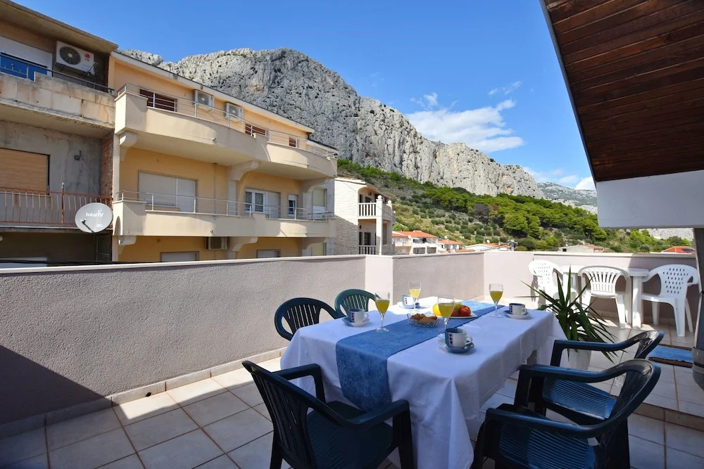 Apartments Ana