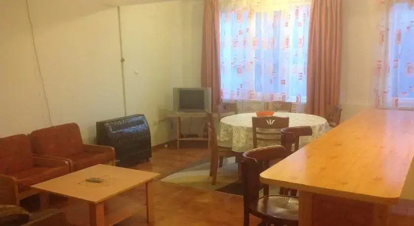 Sunny Apartment on Avet Avetisyan