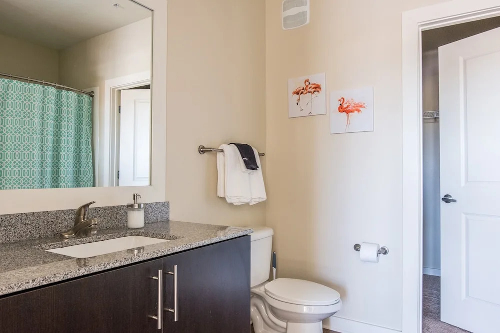 Courier City Apartments by Frontdesk