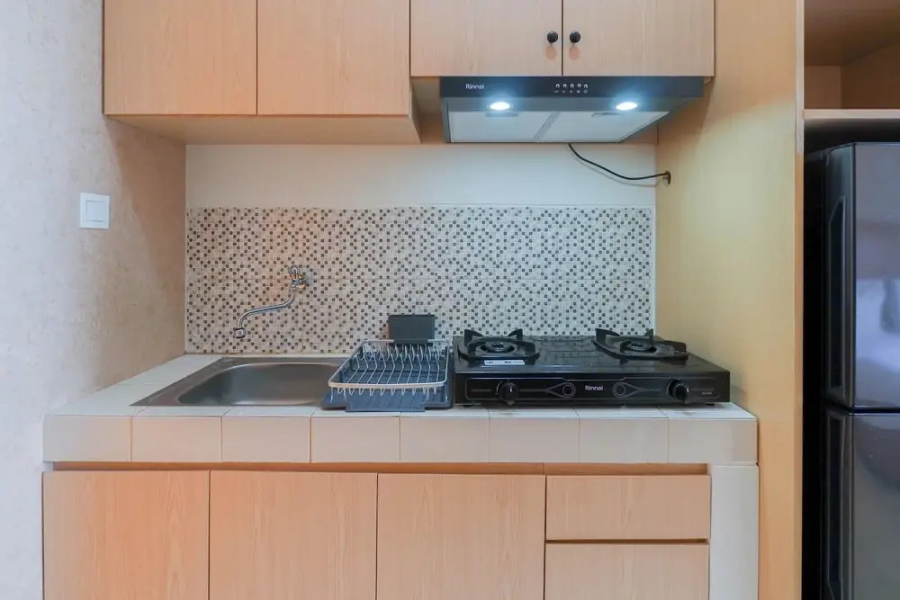 Comfortable And Well Furnished Studio Dave Apartment