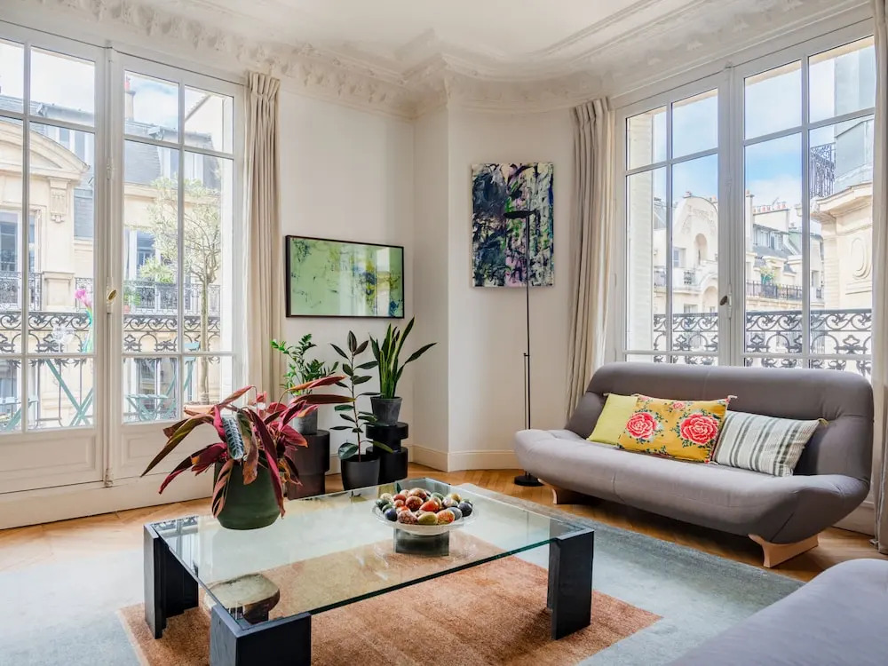Paris Eugène Design Residence