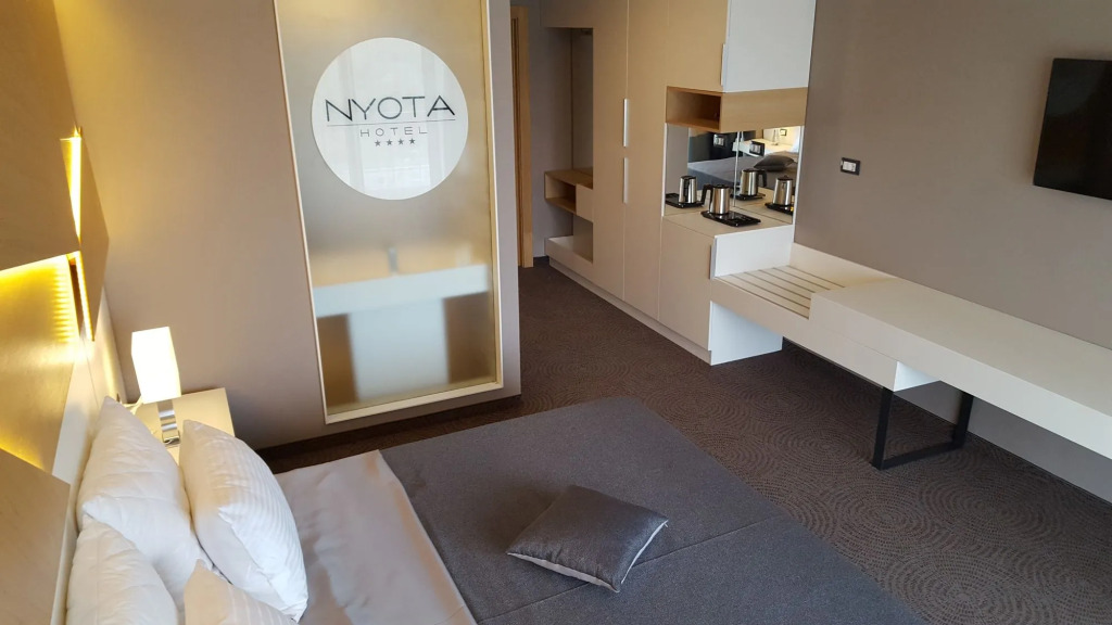 Nyota Hotel & Conference Center