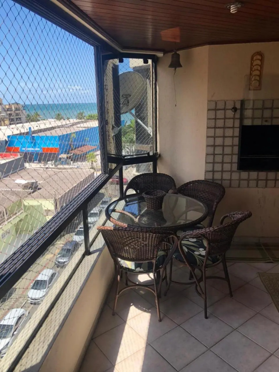 Apto 3 dorm completo - 100m Praia - Meia Praia