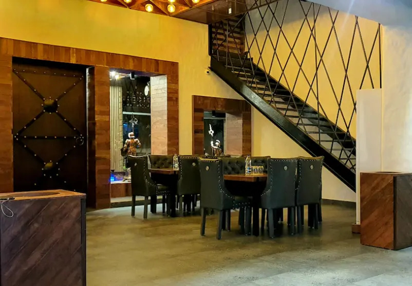 Diner's Villa
