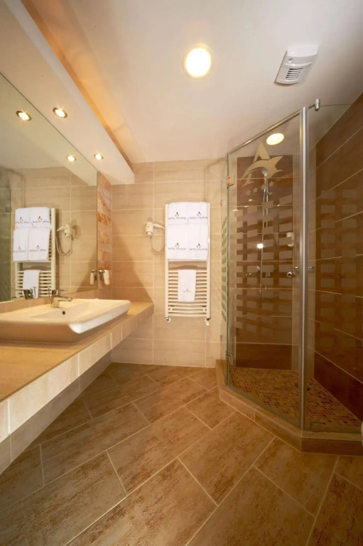 Hotel Atlantis Wellness & Conference