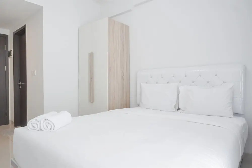 Modern Look Studio Room At Citra Living Apartment