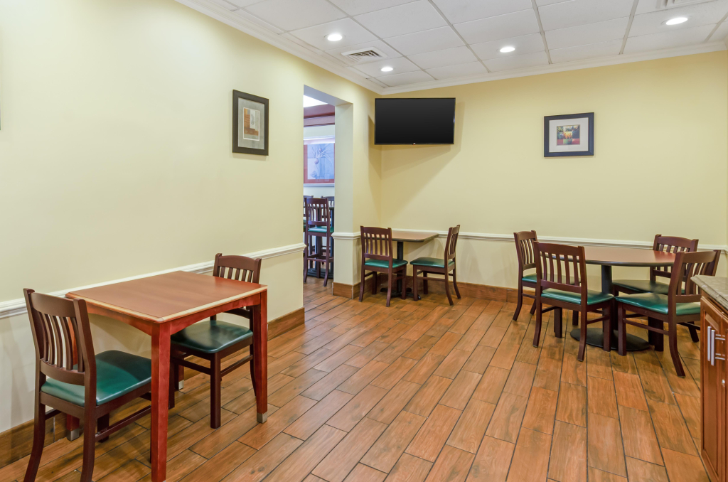BEST WESTERN PLUS Inn at Valley View