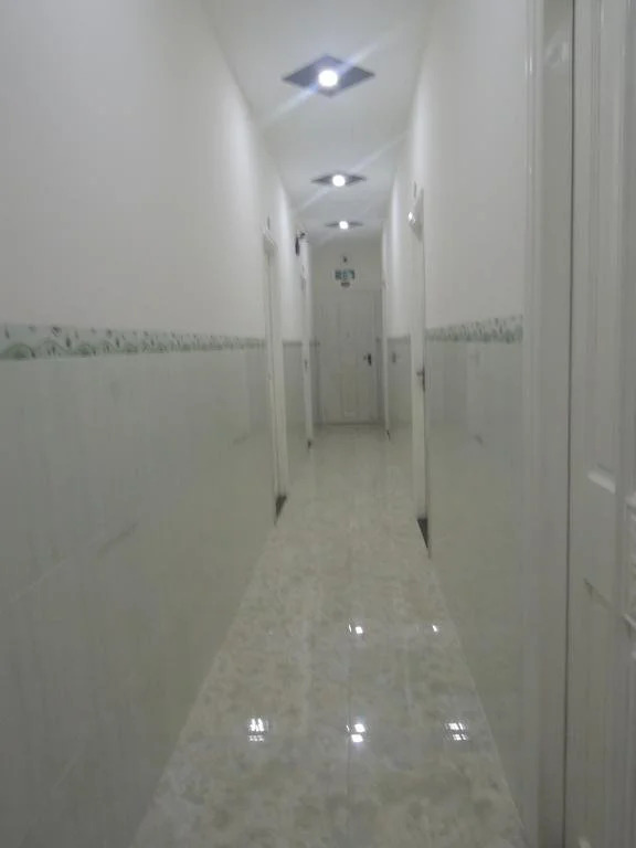 Happy Hotel