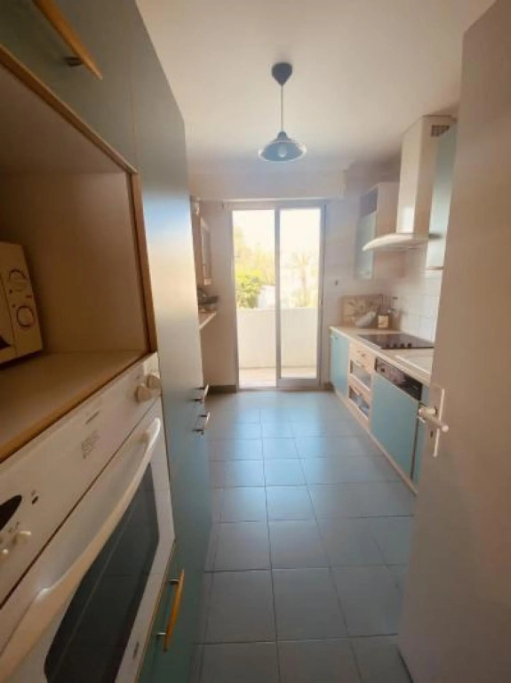 Large Light and Modern 2 Bedroomed Apartment in Cannes With Sea Views Pool and Lovely Terrace - 1503