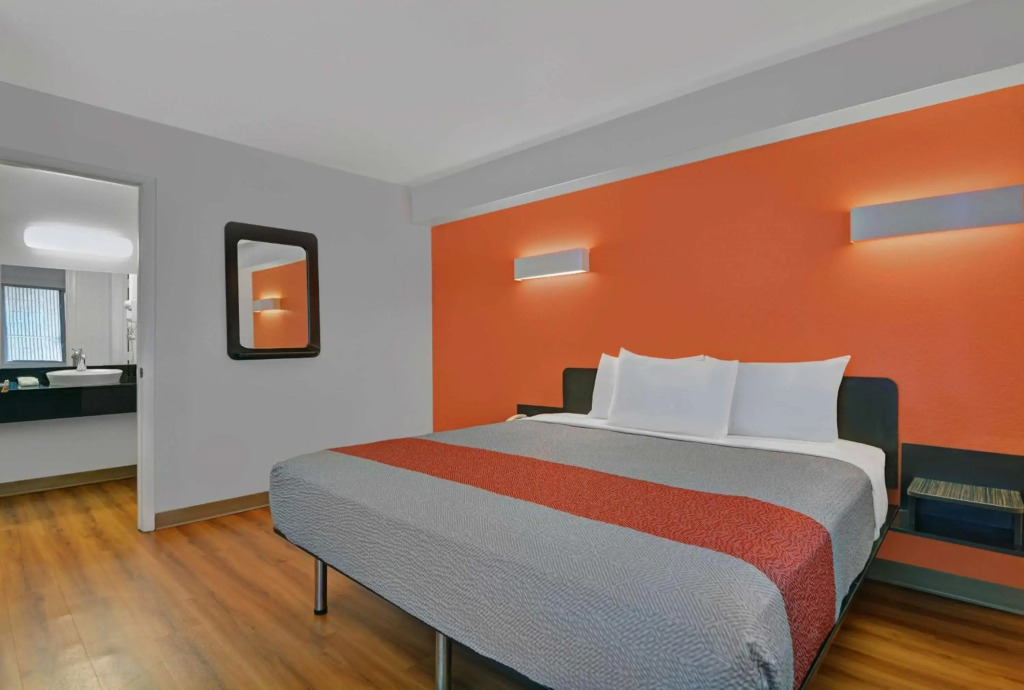 Motel 6-Cutler Bay, FL
