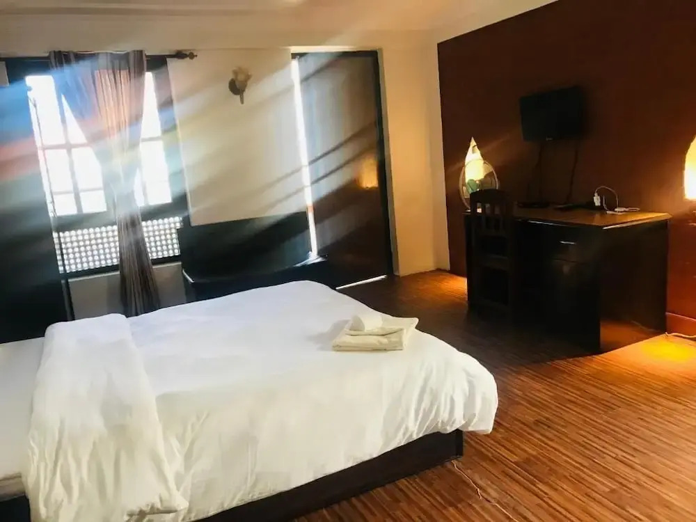 Hotel Little Buddha Inn