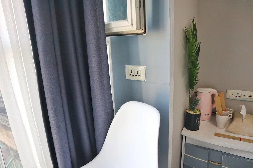 Qing Apartment Happiness