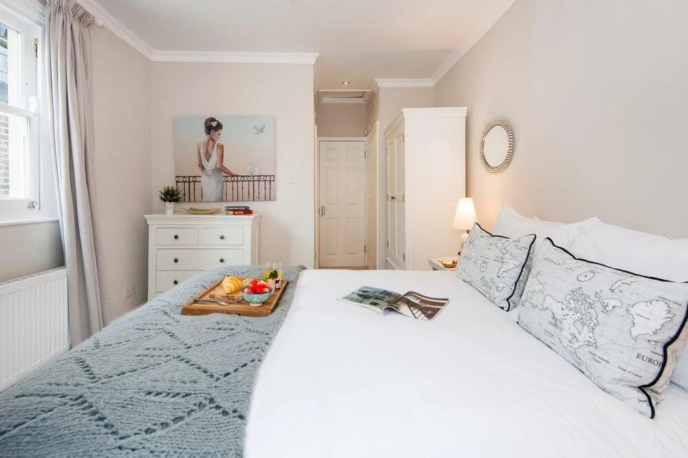 The Stephendale Road Townhouse - SL
