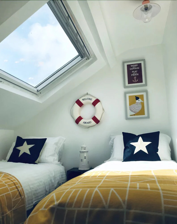 Air Sanitizers and Full Anti-Bacterial Cleaning Between Guests - Zoe's Place