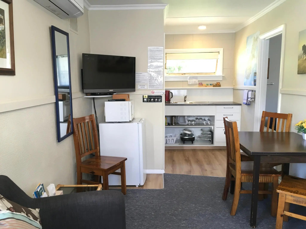 Burkes Pass Country Motels