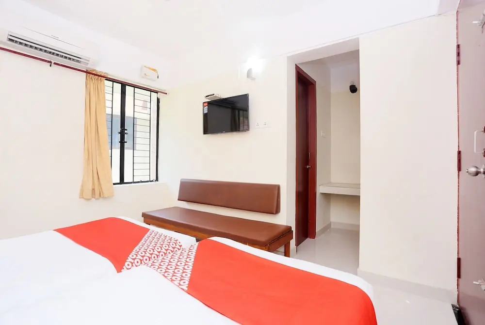 OYO 8220 Hotel Ganesh