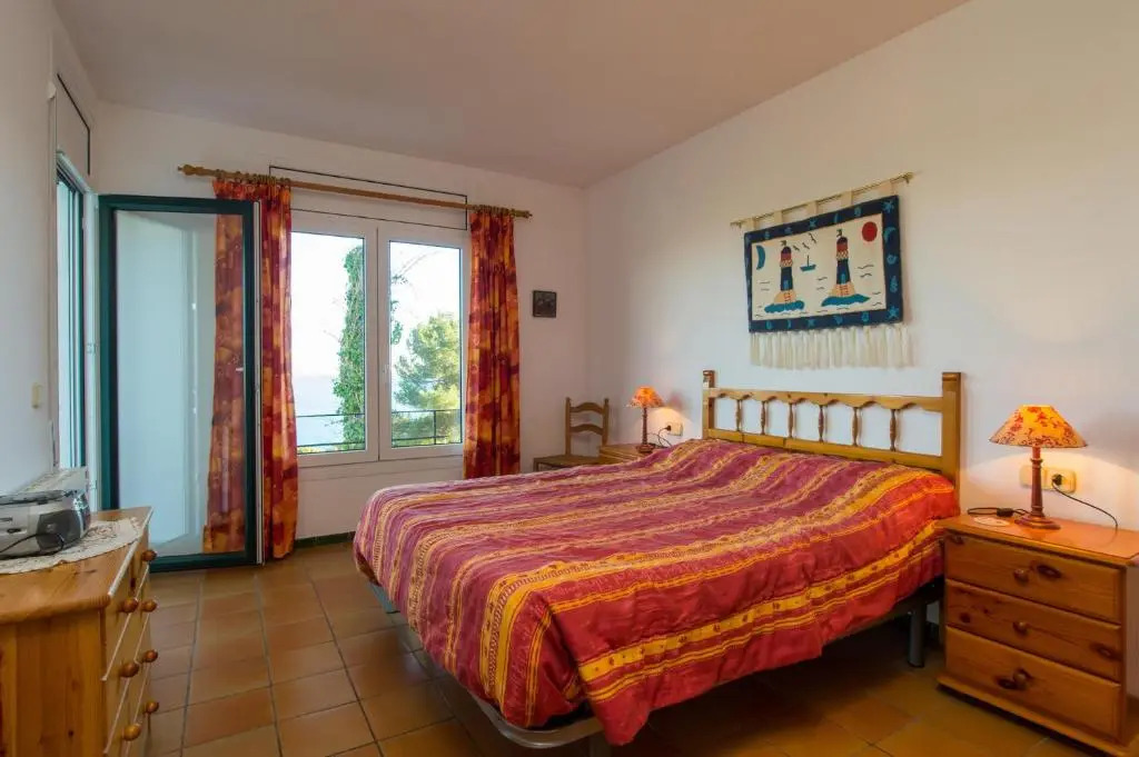 L-1 Calella DE Palafrugell 8 PAX