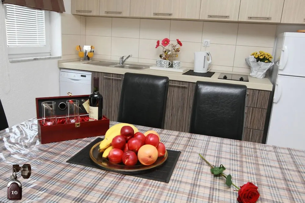 Отель VILLA ANDJELINA