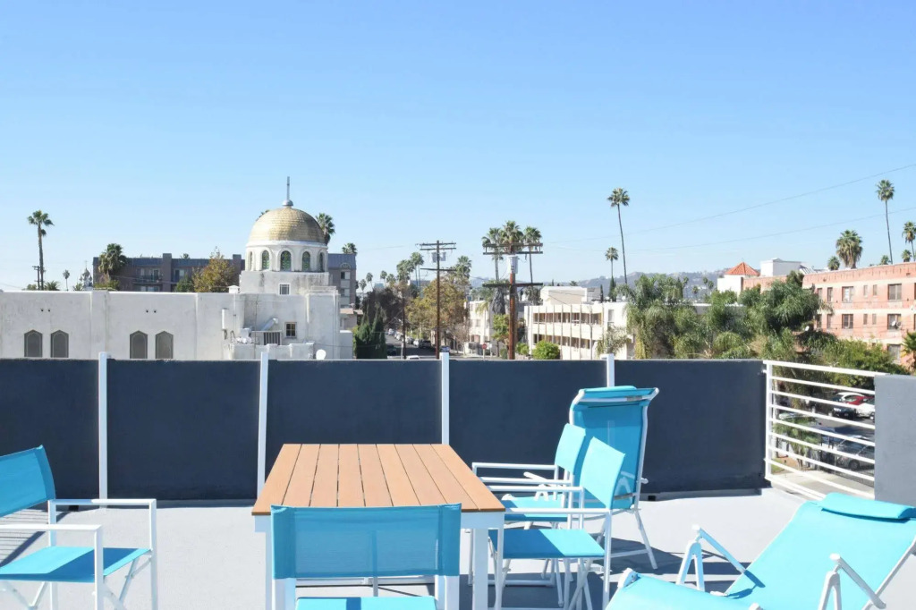 Hollywood Home
