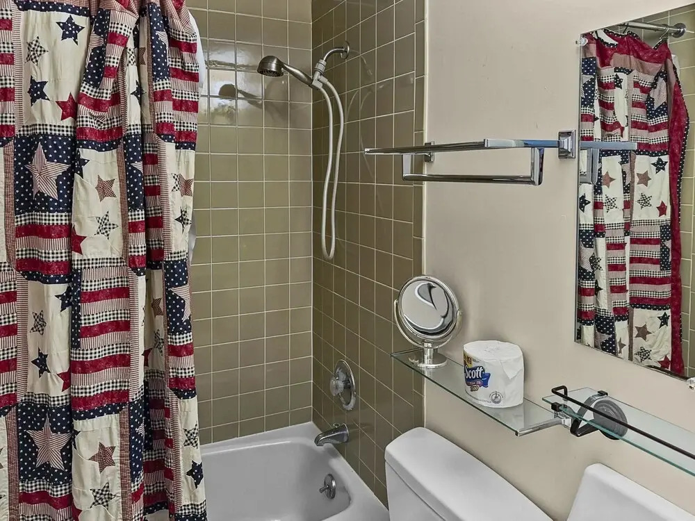 Clocktower 4 Bedroom Condo by RedAwning