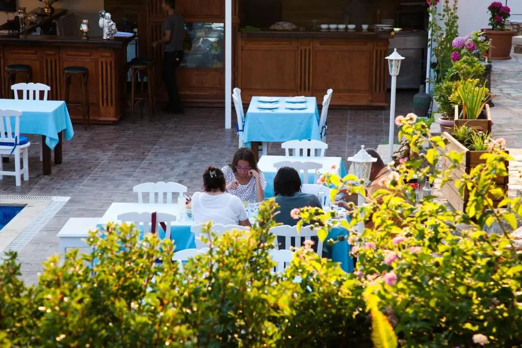 Sunset Villa Hotel