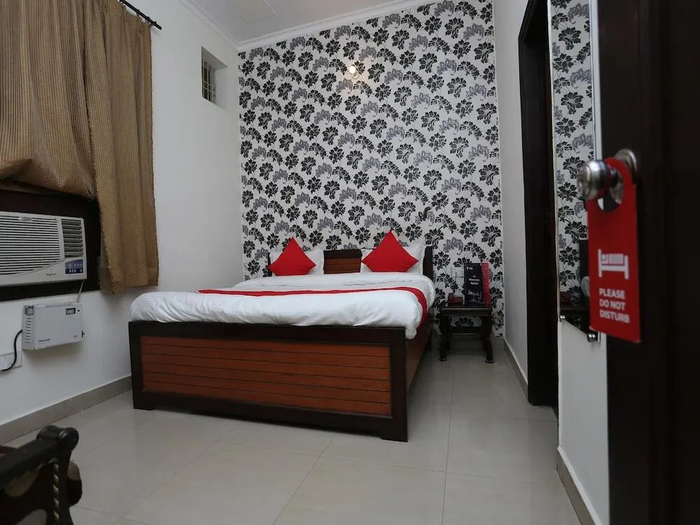 Hotel Star Inn Opp Kalpna Chawla Civil Hospital Karnal, Kunjpura Road