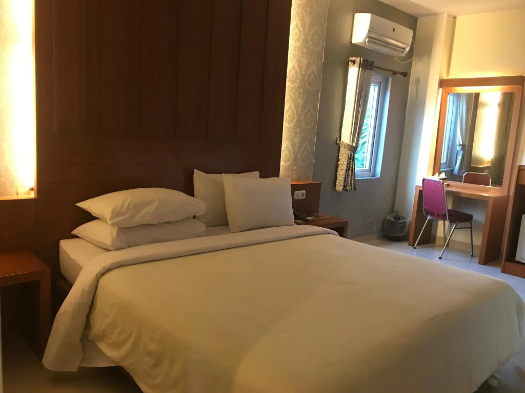Grand Mega Hotel