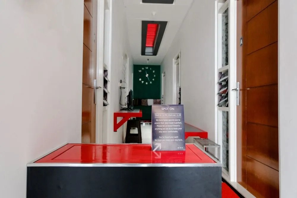 Spot on 1704 Roemah C9 Residence