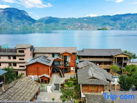 Chunshi · Amber | Amber Hotel Lakeside Resort Hotel (Lugu Lake Daluoshui Village)