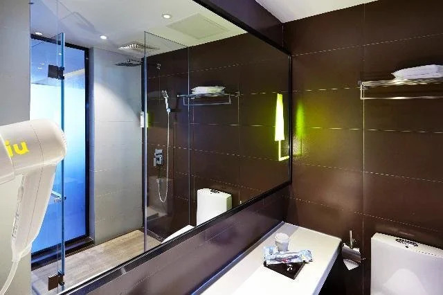 IU Hotel Tianjin Jinghai Shengli Street Branch