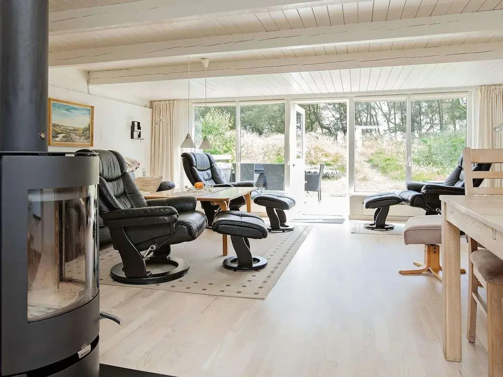 6 Person Holiday Home in Oksbol