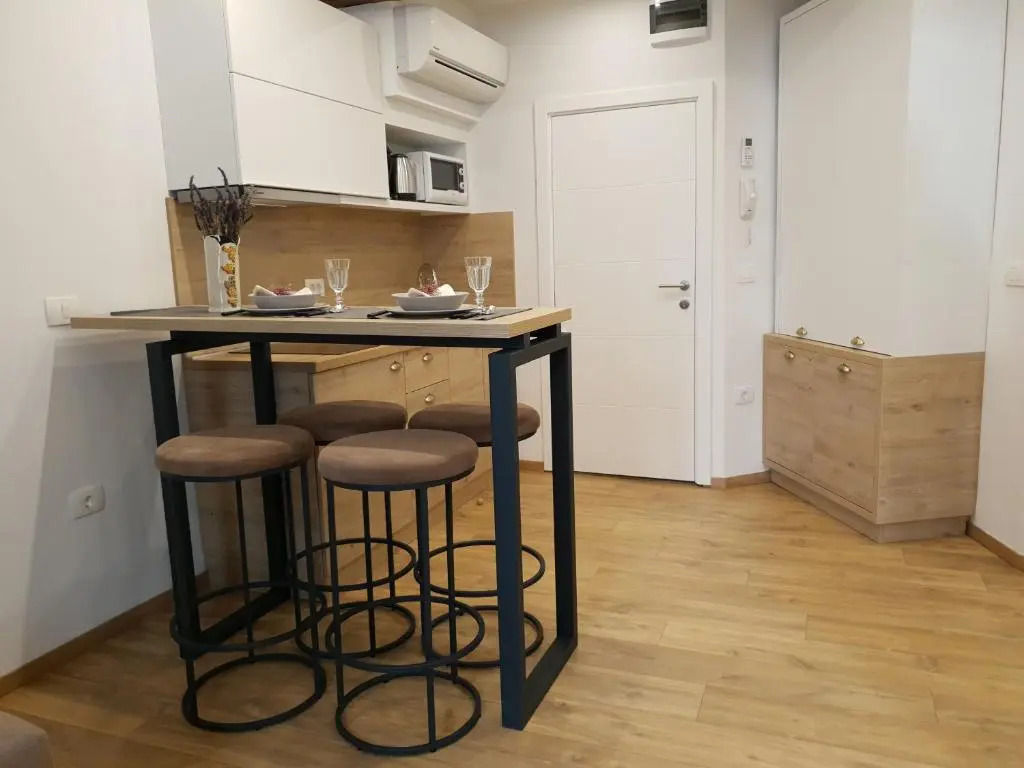 Casa Mia Apartments & Suites
