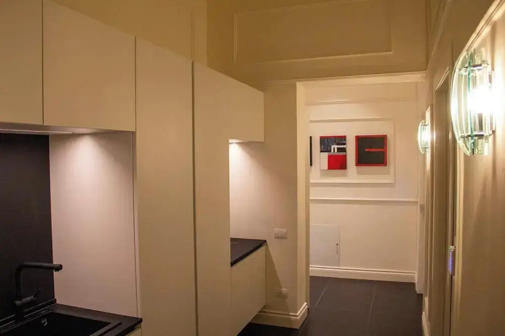 MARI Luxury Rooms and Suites