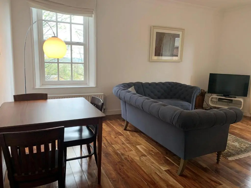 Apartment 3 The Grove