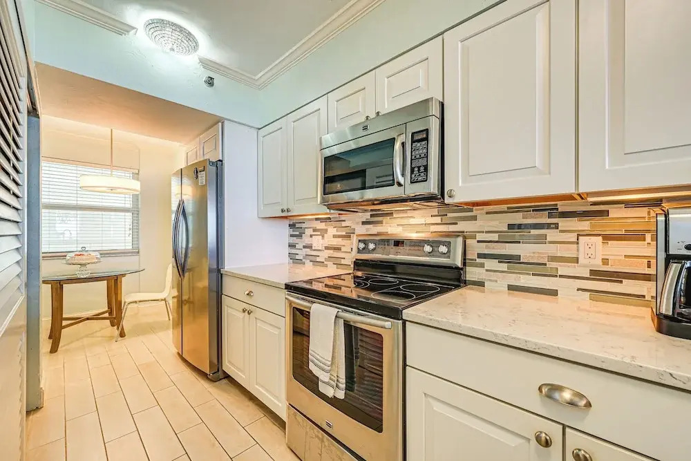 Oceanfront Marco Island Escape w/ Beach Access!