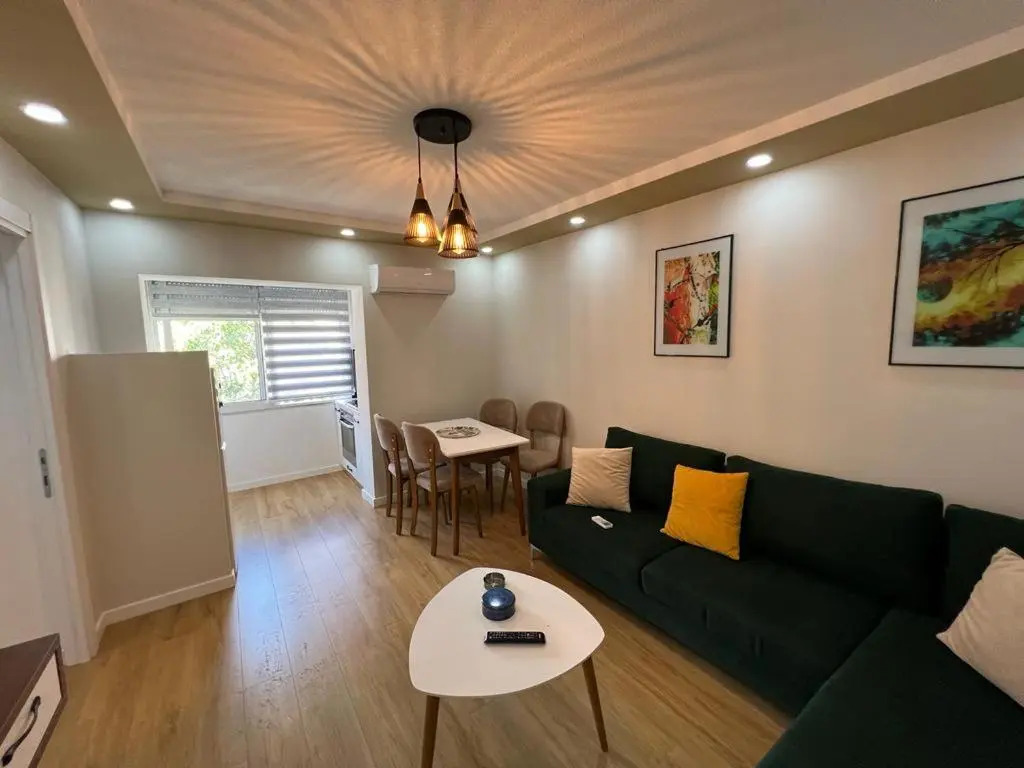 Leti Apartament 21