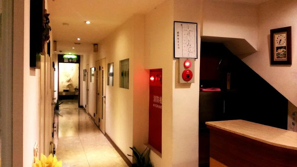 HG.barbershop Hostel