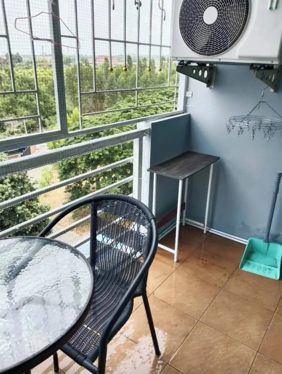 Large Condo Middle of Jomtien, Near the Beach 42m2