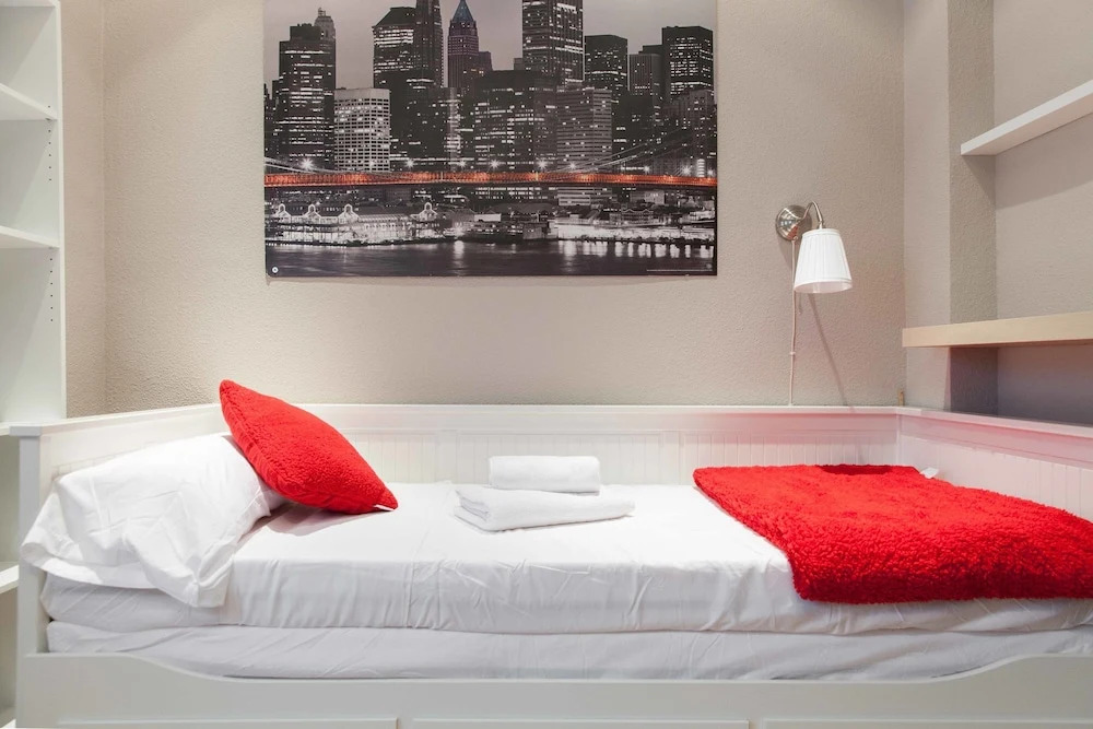 Offer Luxury Apartment Madrid