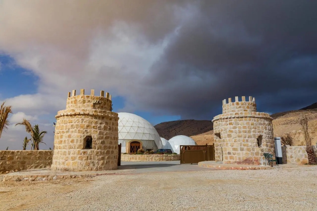 Petra Bubble Luxotel