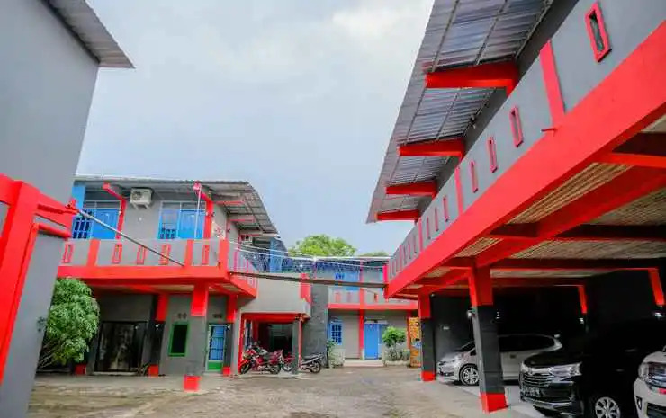 OYO Life 2615 Menik Jaya Margobawero